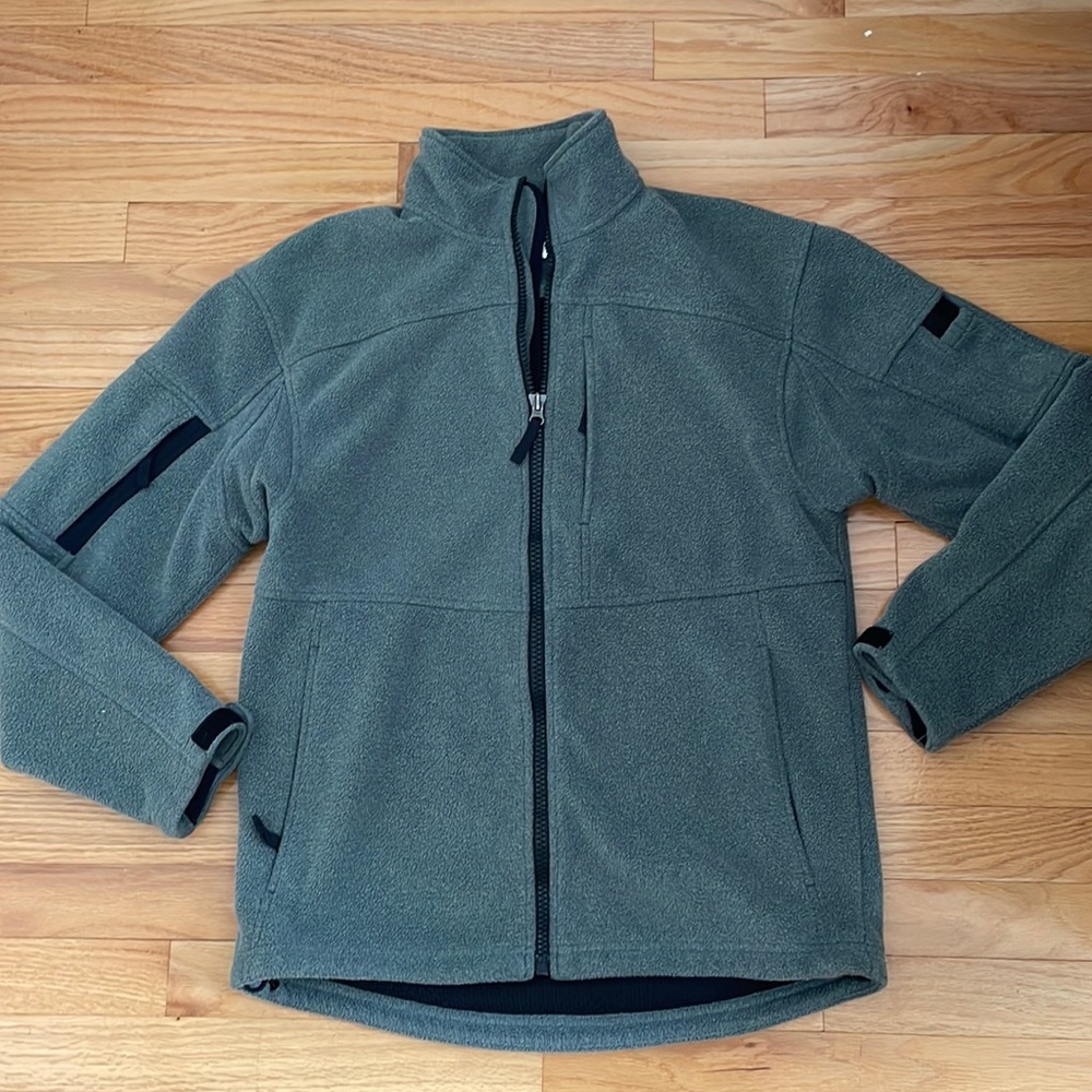 Duluth Mens zip up fleece Jacket
